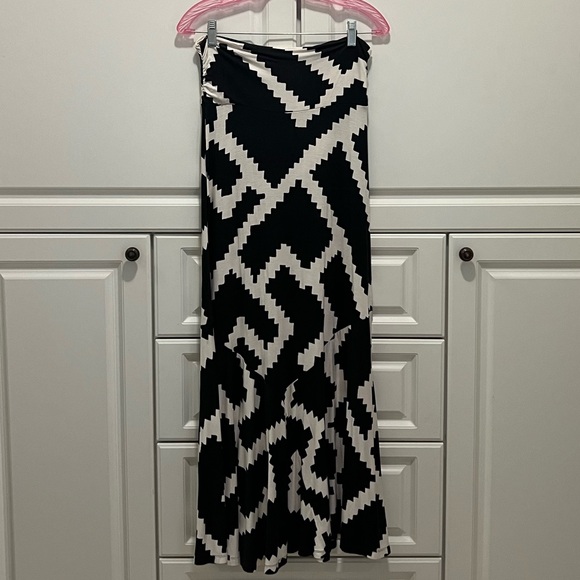 Anthropologie Maeve Geometric abstract print Maxi kick flare skirt size M - Picture 4 of 8